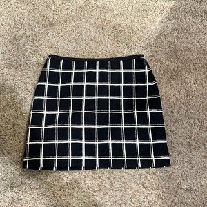 Stylish Madewell Double Windowpane Mini Skirt, back zipper and hook. size 2